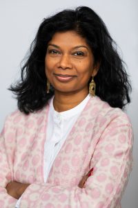 Porträtt på Tharshini Thangavelu.